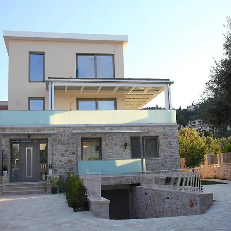 Διαμέρισμα Sanro *